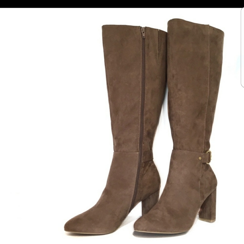 Jones New York womens boot, size 5.5, taupe